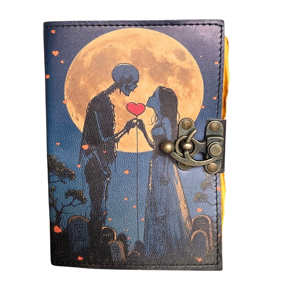 Leather Journal Diary Metal Clasp 5 x 7 Vintage Paper 200 pages Lovers